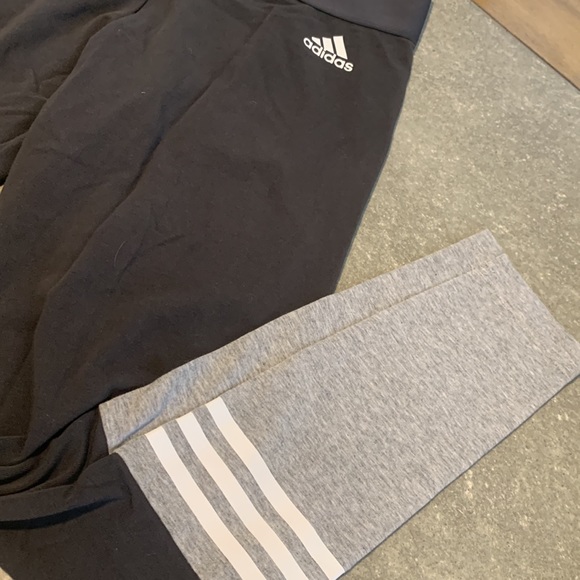 Adidas leggings size small - Picture 3 of 5